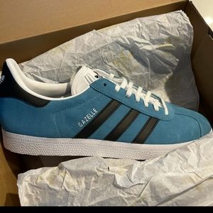 ADIDAS GAZELLE BABY BLUE 3 BLACK STRIPES FX5480 OG BOX